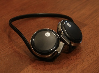 Illustration for article titled Bluetooth Headphone Battlemodo: The Best Isn't the Best